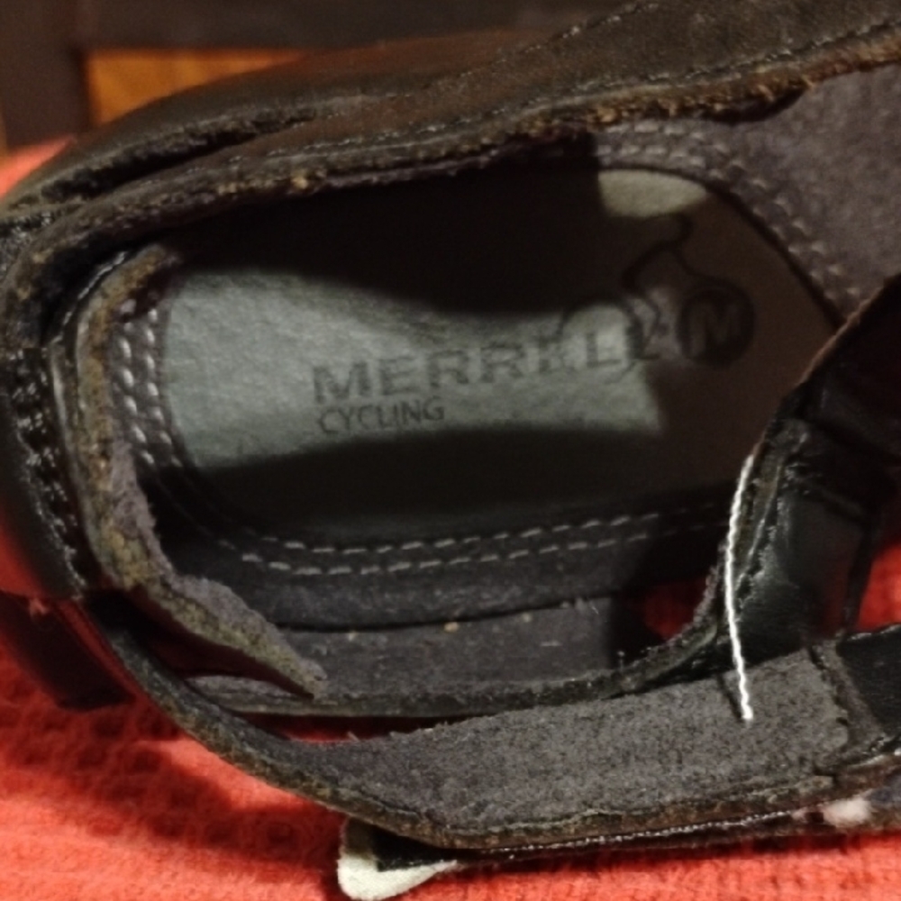 🖤 Merrell Women’s Black Heeled Open-Toe Shoes - Picture 2 of 5